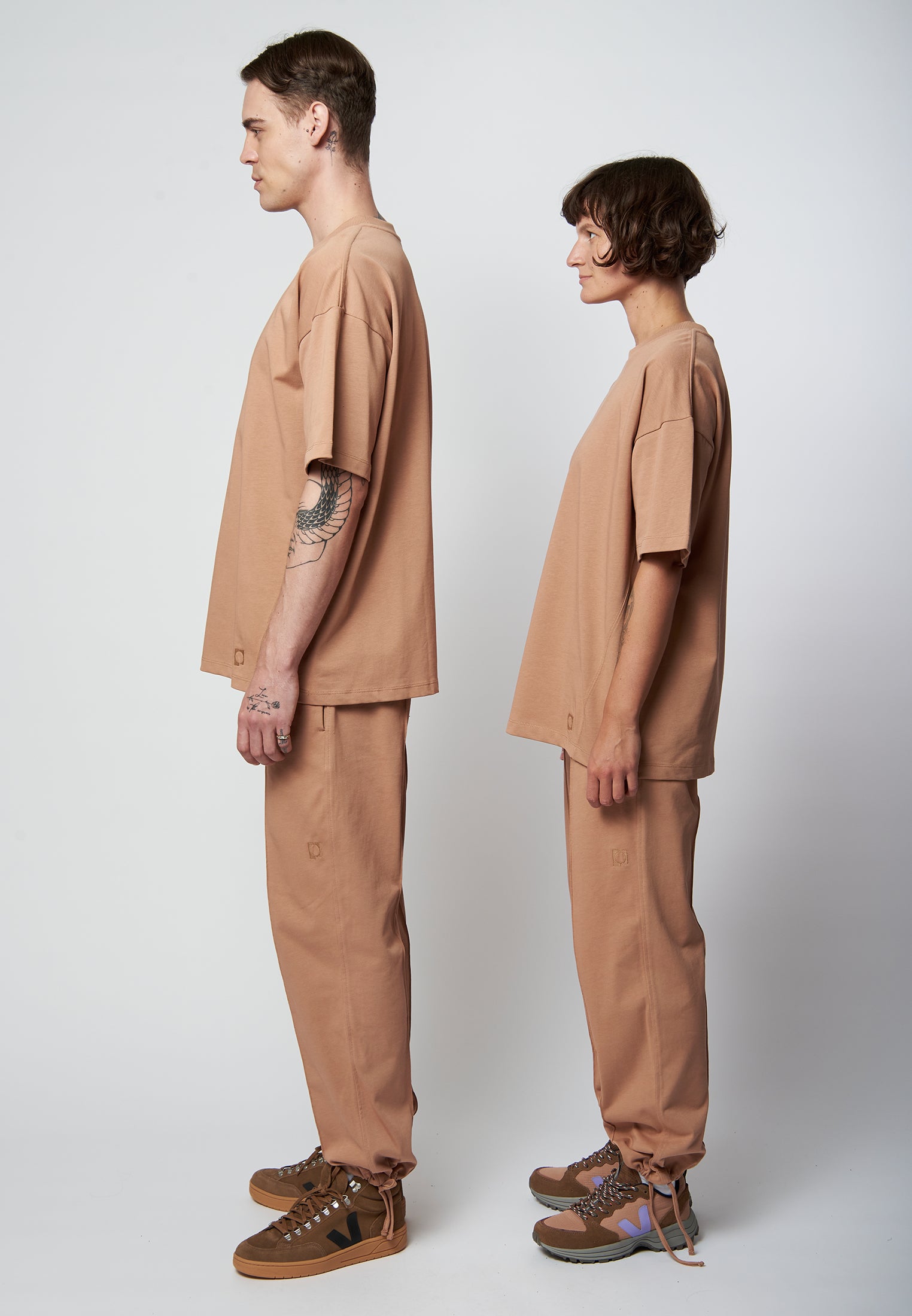 Organic cotton pants SIDE in camel