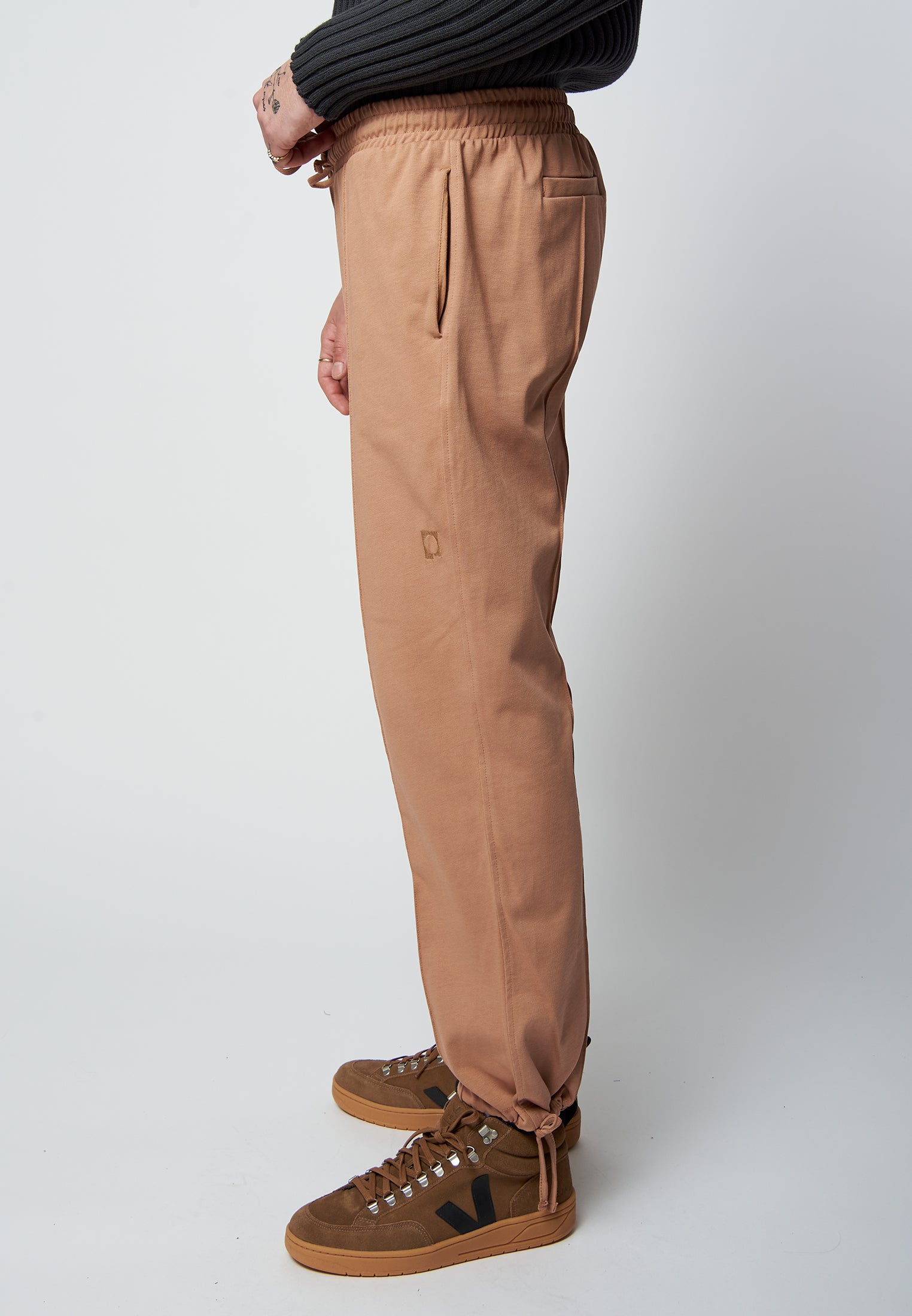 Organic cotton pants SIDE in camel